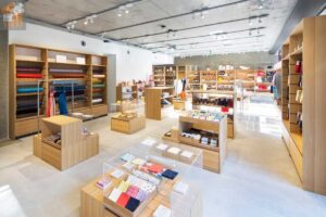 Thiết kế nội thất shop thời trang